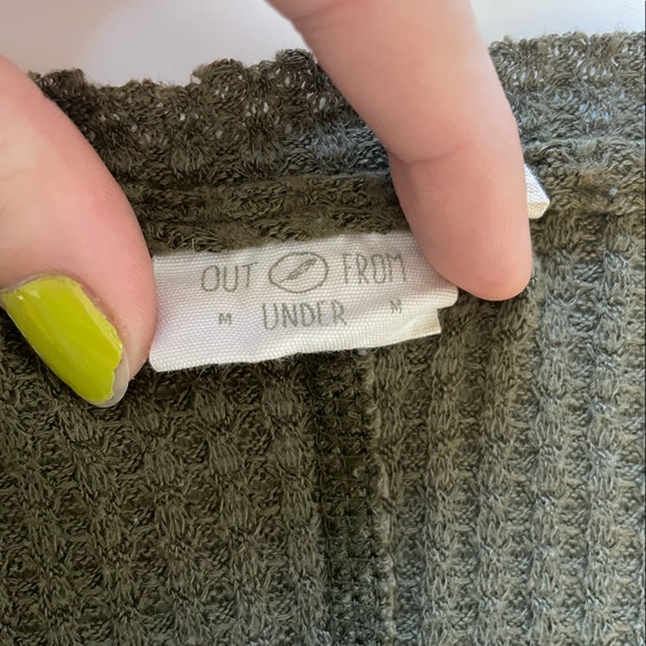 Urban Outfitters Baggy Waffle Top - Picture 3 of 6